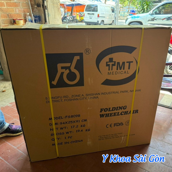 Xe lăn tiêu chuẩn bánh mâm